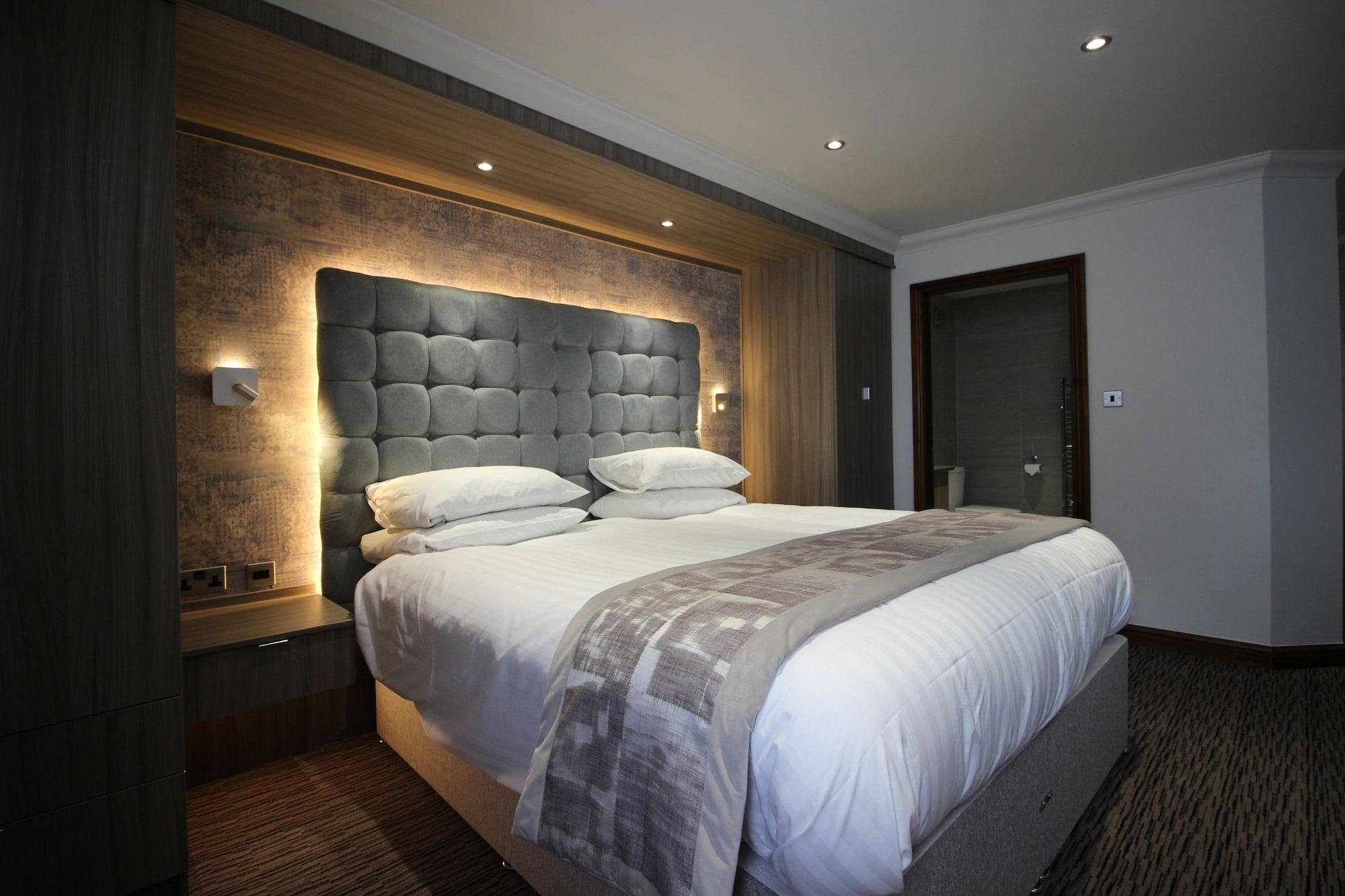 דונקסטר Best Western Plus Pastures Hotel מראה חיצוני תמונה