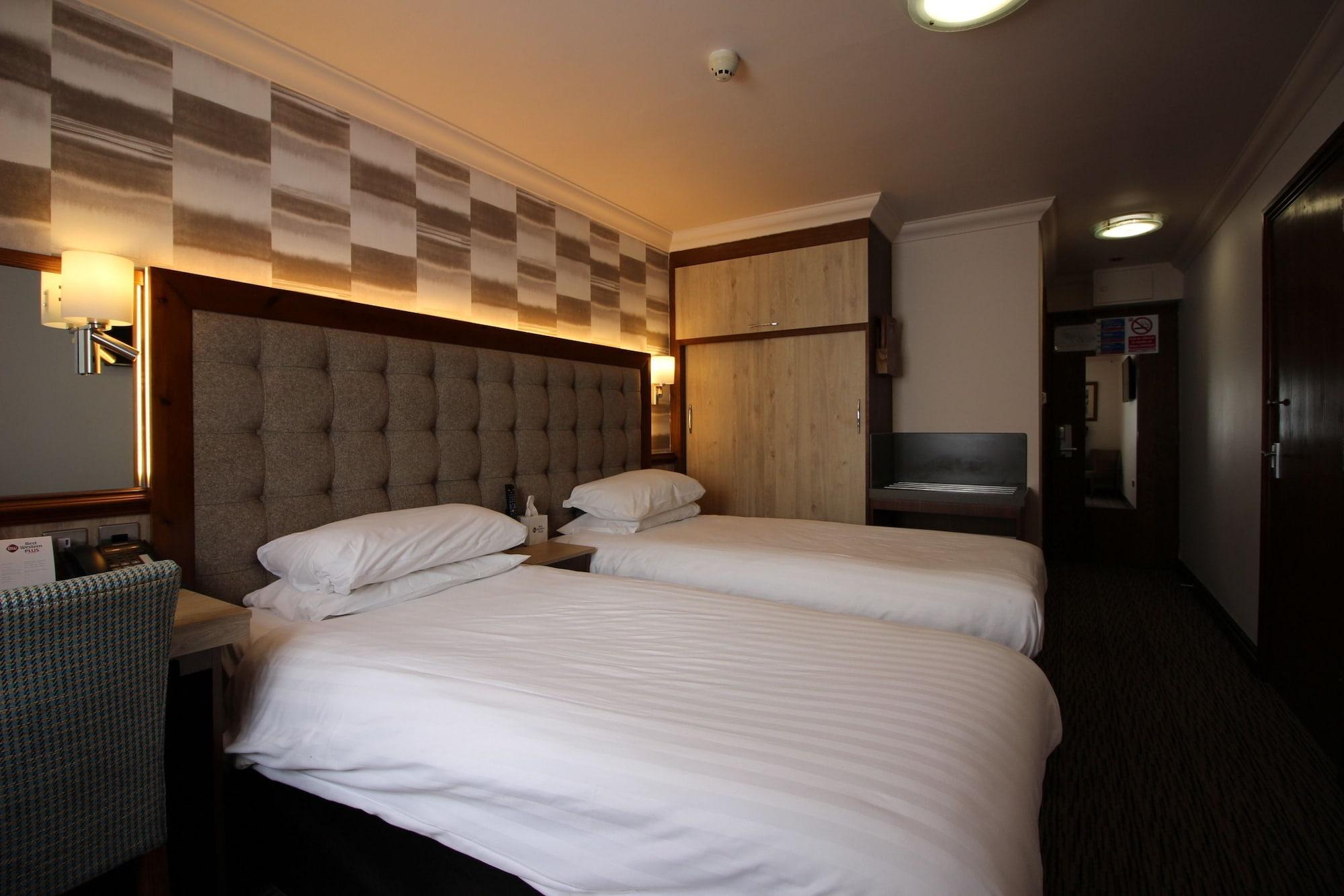 דונקסטר Best Western Plus Pastures Hotel מראה חיצוני תמונה
