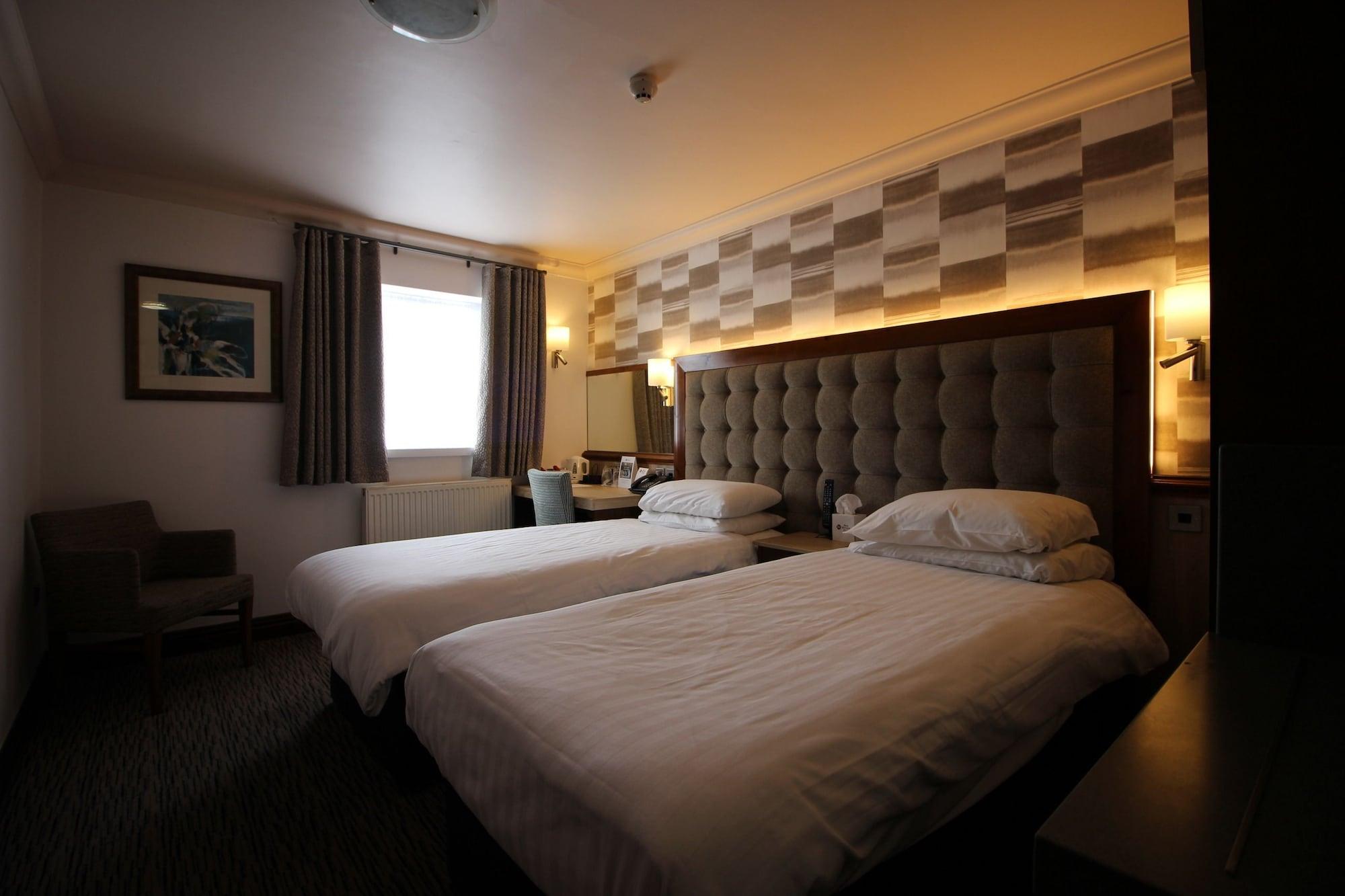 דונקסטר Best Western Plus Pastures Hotel מראה חיצוני תמונה
