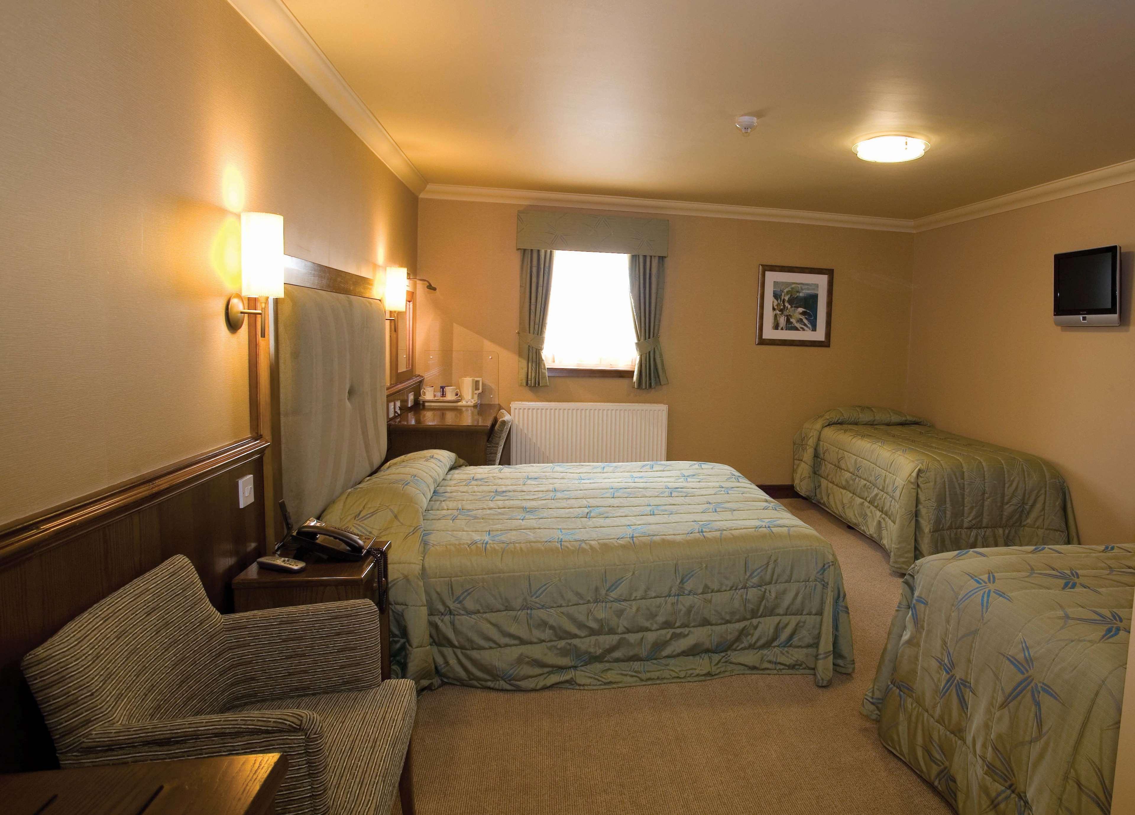 דונקסטר Best Western Plus Pastures Hotel מראה חיצוני תמונה
