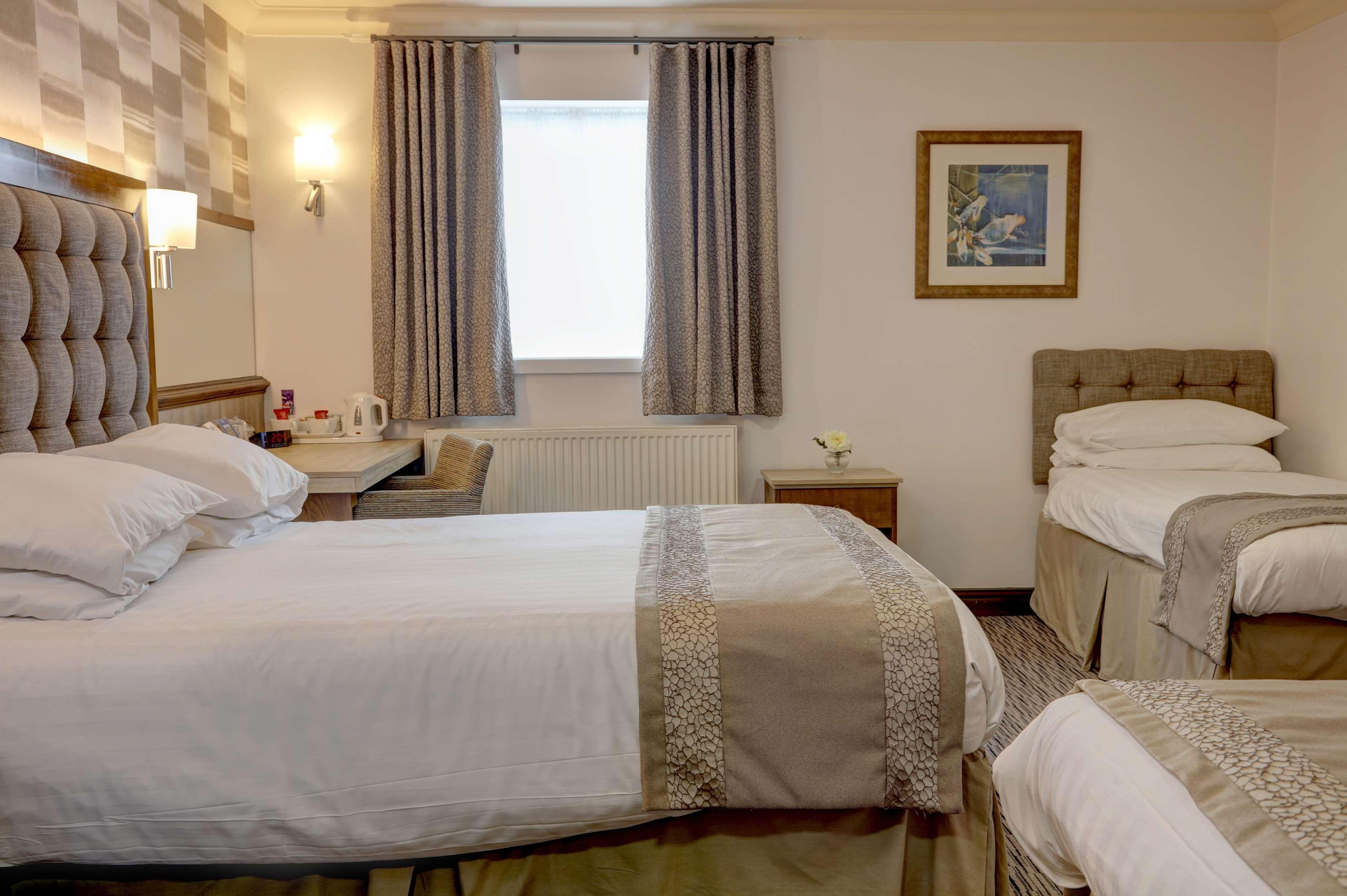 דונקסטר Best Western Plus Pastures Hotel מראה חיצוני תמונה