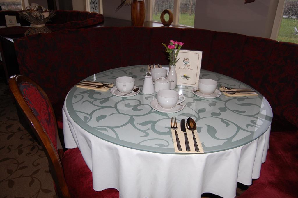 דונקסטר Best Western Plus Pastures Hotel מראה חיצוני תמונה